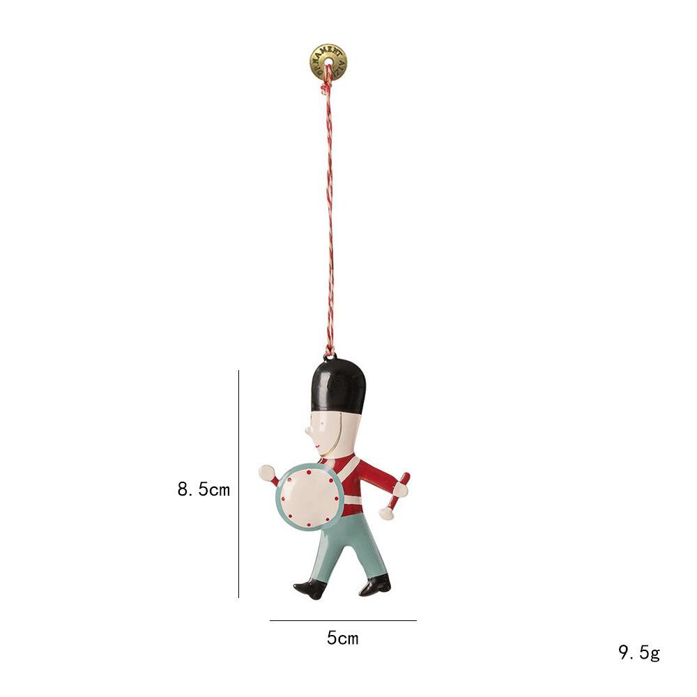 Mehrfarbige nordische Weihnachts-Hängedekoration Eisenkunst DIY Hängende Anhänger Basteln Cartoon-Soldaten Engel Tropfenornamente Foto-Requisite