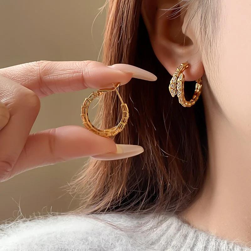 2024 Design Sense Classic Snake Shaped Micro Set Zircon Drop Earrings Luxury Jewelry Accessories for Women At Wedding Parties