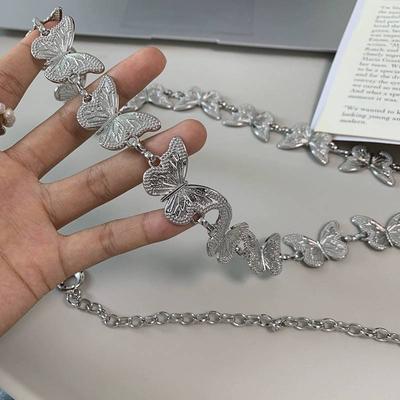 אביזרים – רצועות וחגורות לנשים