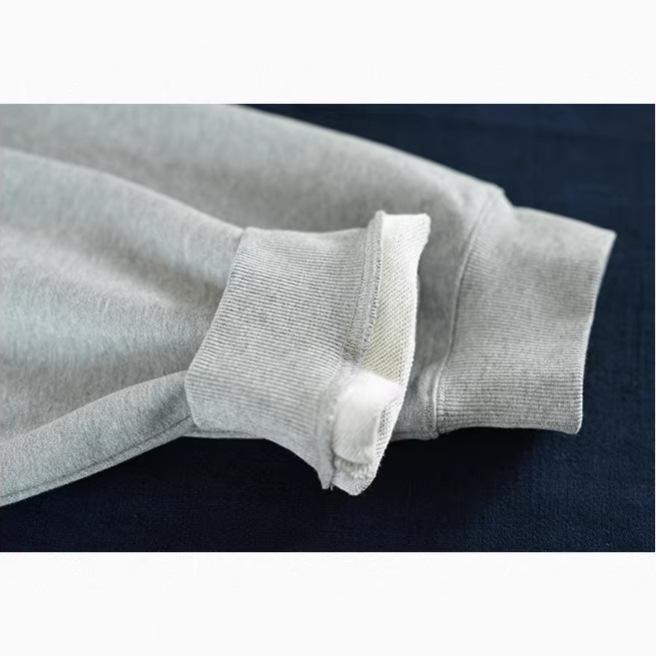 Women's Gray Loose Fit Printed Sweatshirt - Round Neck, Long Sleeve, Drop Shoulder, Versatile Pullover