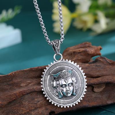 Neue Mode Personalisierte Punk Retro Halskette Titan Kopf Anhänger Cooler Stil Mode Schlüsselbeinkette Schmuck