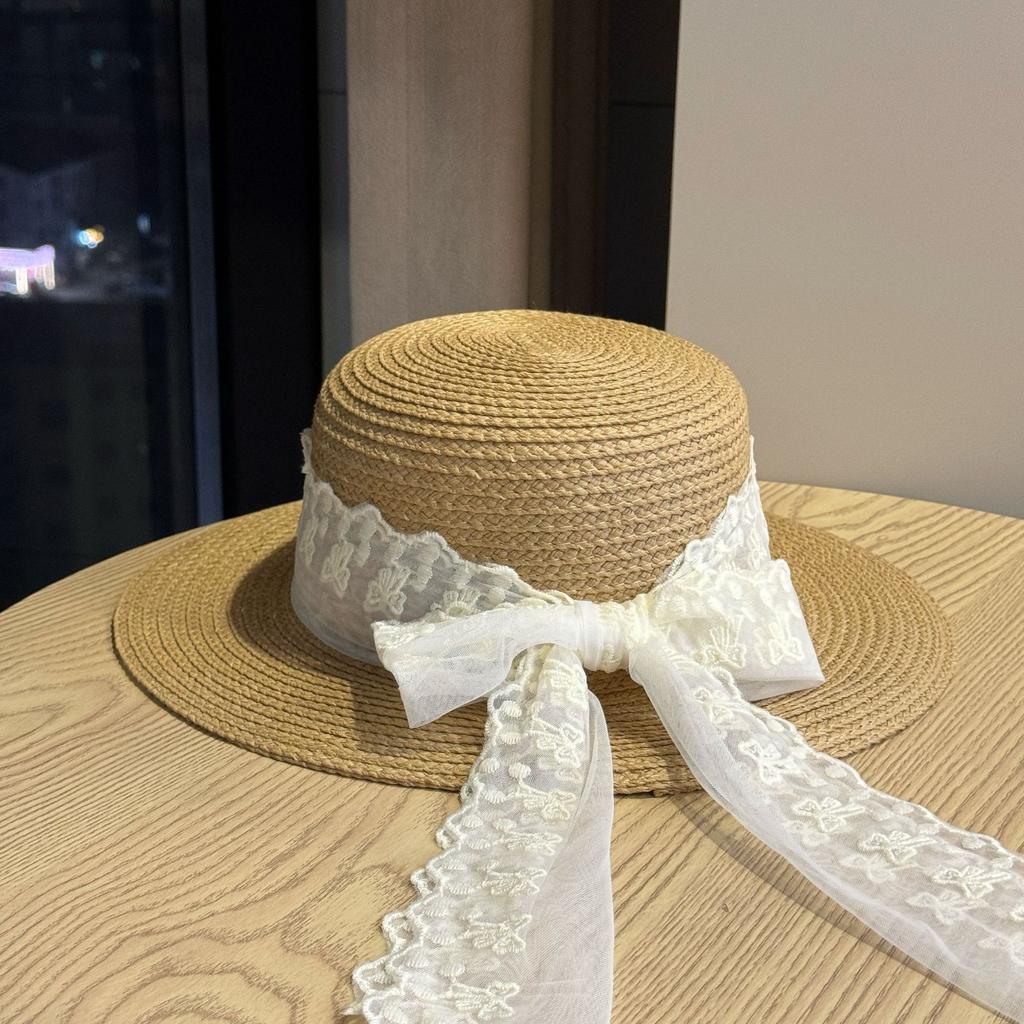 Spring and summer French elegant lace straw hat for women, seaside bowknot straw hat, vacation style sun protection hat, trendy