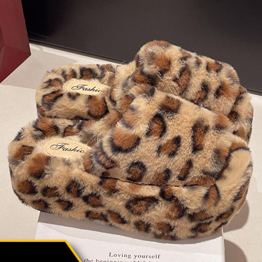 Fashion Korean Double band fur slides female warm fluffy platform shoes thicken soled winter fleeces slippers women shearling pantufa