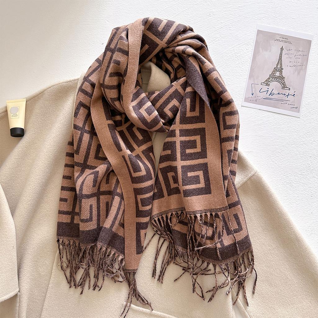 Herbst und Winter neuer Jacquard-Schal aus Imitatkashmir Damen verdickter warmer langer Fransen-Temperamentschal vielseitiges Schultertuch