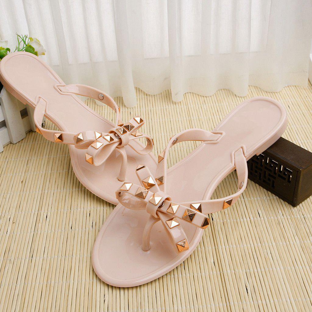 Summer Flat Rivet Jelly Flip Flop With Crystal Accents And Bowknot Detail For Women