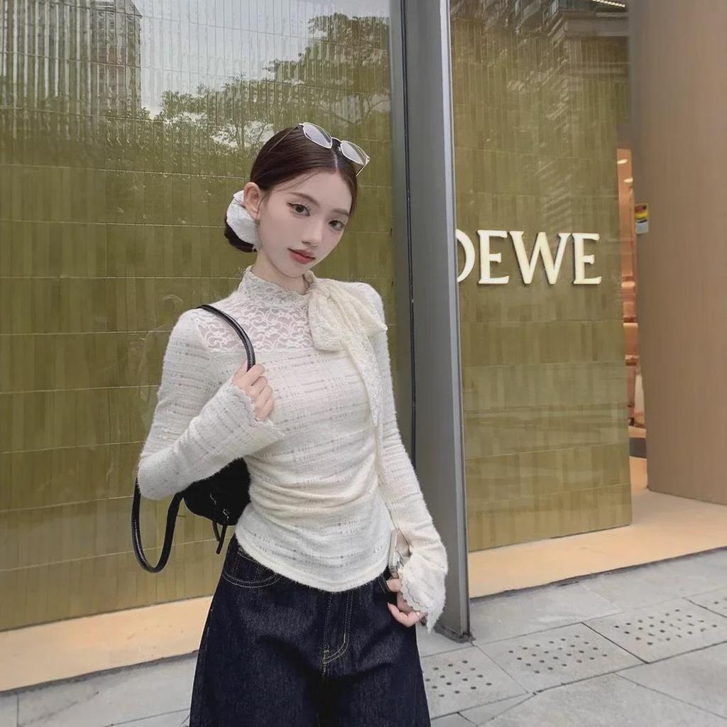White Lace Bow Long-Sleeve T-Shirt - Elegant Autumn Style for Women