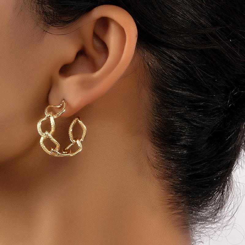 

Trendy Korean Geometric C-Shaped Chain Stud Earrings for Women