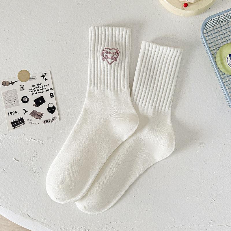 Ladies Spring and Autumn Versatile Sports Sweat Absorbing Embroidery Love Letter In Tube Socks
