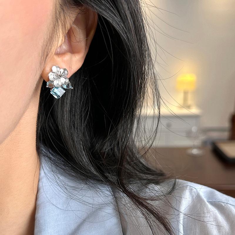 Cubic zircon flower ear hook simple temperament versatile stud earrings niche light luxury high-end earrings women