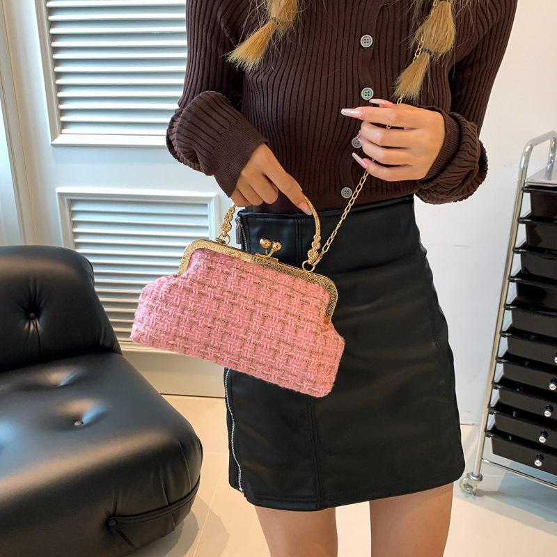Plaid Fashion 2025 Summer New Trend Simple Casual Portable Crossbody Shoulder Chain Shell Bag Women
