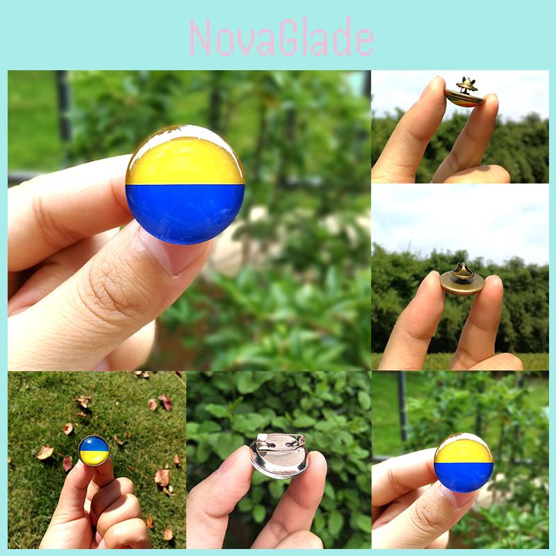 Unisex Metal Pin Badge With Ukraine Flag Design