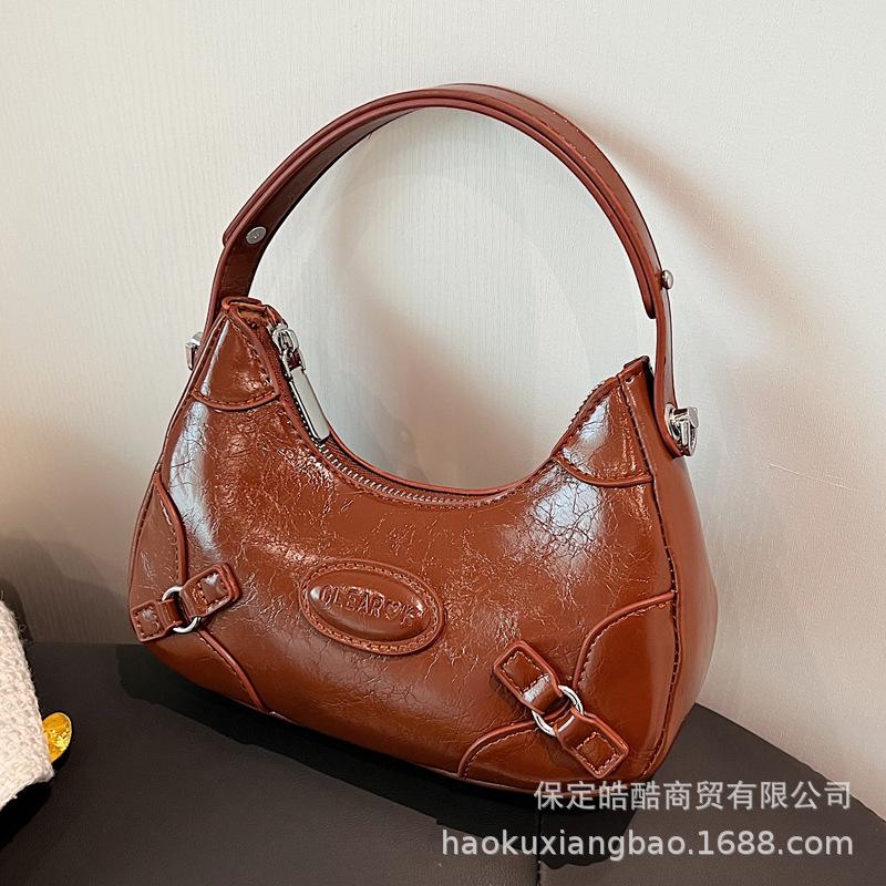 Large capacity bag women's 2025 new trendy autumn and winter premium texture retro shoulder bag commuter messenger dumpling bag