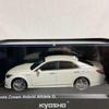Kyosho Scale Toyota Crown Hybrid Athlete G White Pearl Crystal Shine 210 Series Miniature Model Car 1/43