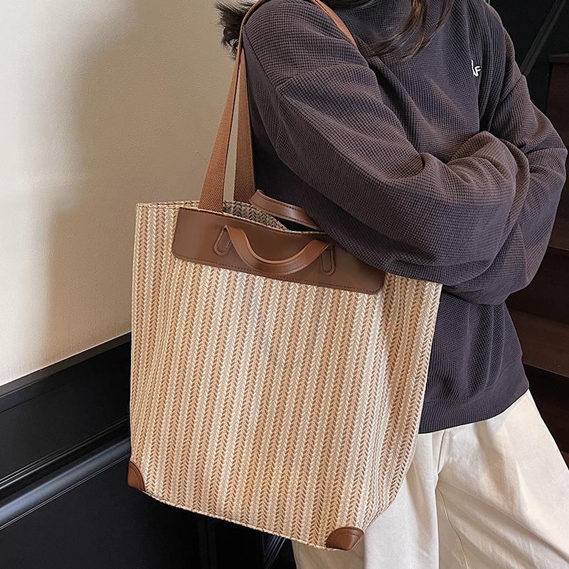 Retro Japanese foreign style hand bag women's bag 2025 new large-capacity casual shoulder bag commuter underarm tote bag