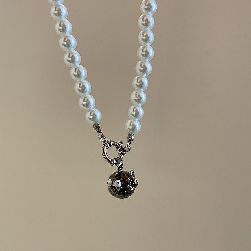 Cute Fun Cartoon Small Puffer Fish Pendant Pearl Necklace Women'S Personality Fashion Exquisite Elegant Versatile Neck Chain Sweater Chain