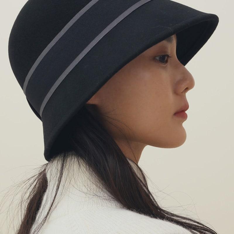 

Marchen revoir wool cloche hat camel