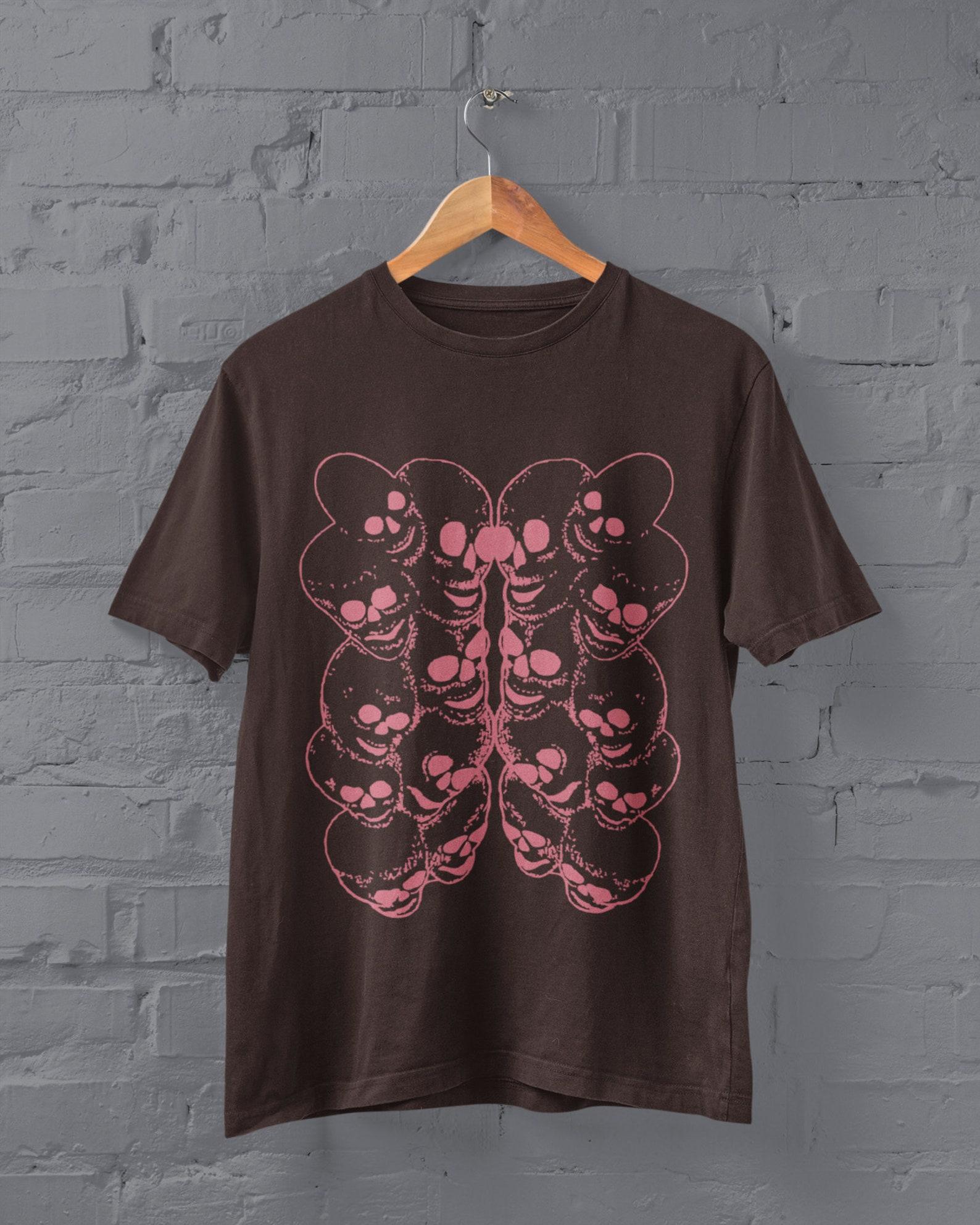 Pink Skull Shirt,Grunge Clothing,Alt Clothing,Mall Goth,Trad Goth,Strange Gifts,Pastel Goth,Cyberpunk,Dark Academia,Punk Tee,Weirdcore M