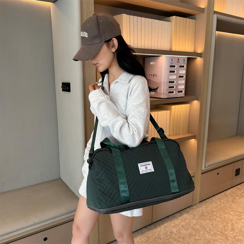 Multifunctional travel bag Large capacity expandable duffel bag Dry and wet separation Sports fitness bag Can cover tie rod