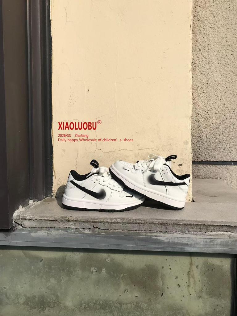 Zapatillas Deportivas Blancas para Niños Primavera 2026: Zapatillas Modernas, Casuales y Versátiles para Niños, Niñas y a Juego Padre-Hijo.