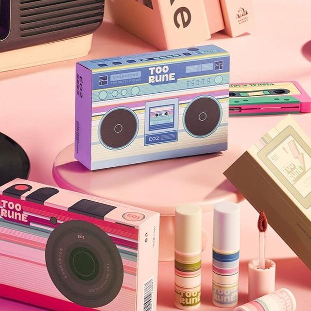 

TOORUNE - Маленький Соленый Набор Помада-Грязь Лимитированная Серия - 2 Типа E01# (1.8g x 3)