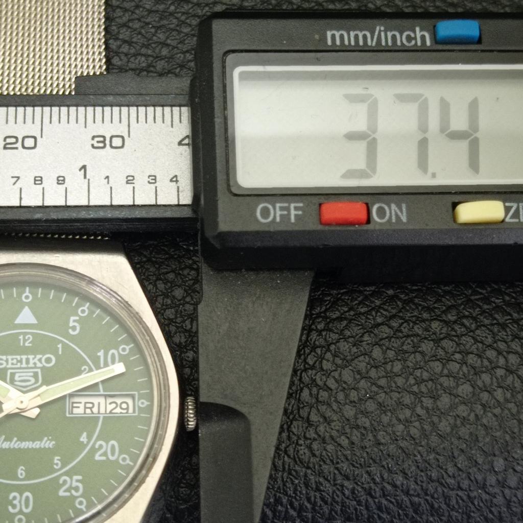 VINTAGE SEIKO 5 AUTOMATIC 6349A JAPAN MENS GREEN COLOR DIAL WATCH A701421-5 R206b-a701421