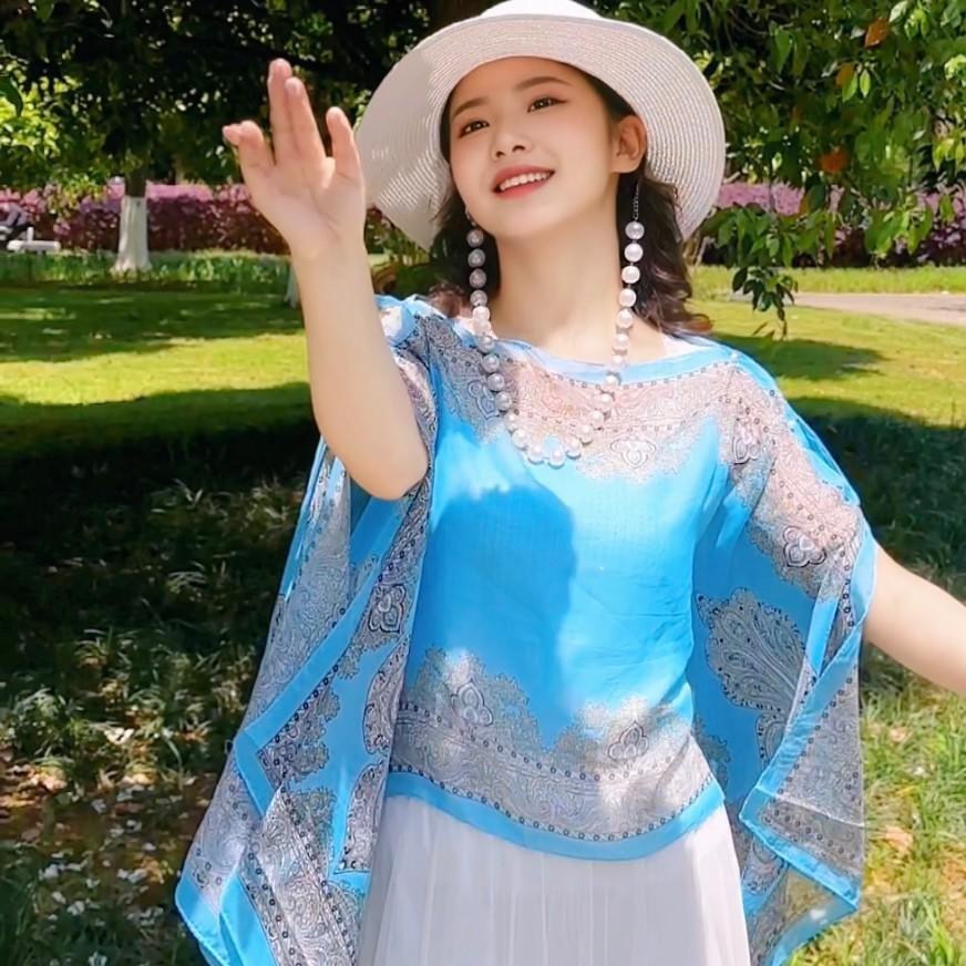 Summer 2026 Fashionable Women's Sun Protection Scarf: Versatile Printed Shawl for Travel, Beach, and Photos.