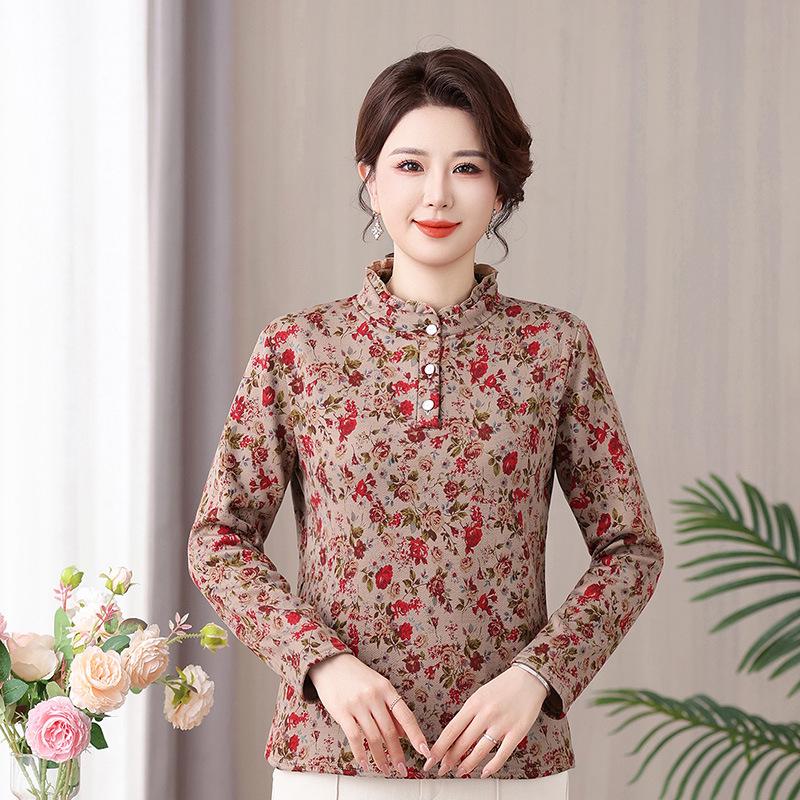 Stylish Printed Long-Sleeve T-Shirt for Middle-Aged & Elderly Women - Autumn/Winter, Warm Base Layer, Plus-Size, Velvet Mom's Wear.