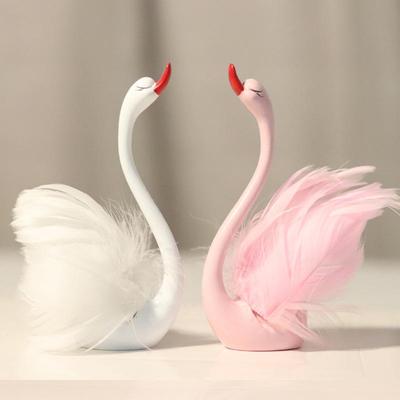 Pink Swan Resin Figurine – Cute Flamingo Desktop Ornament for Home or Car Decoration, Ideal Valentine's Day Gift