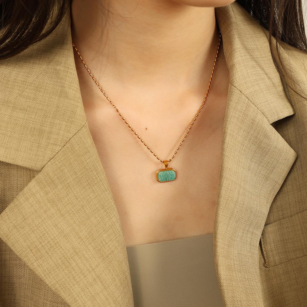Yori Fashion Natural Stone Pendant Necklace 18K Gold Plated Hypoallergenic Stainless Steel Daily Wear Jewelry New