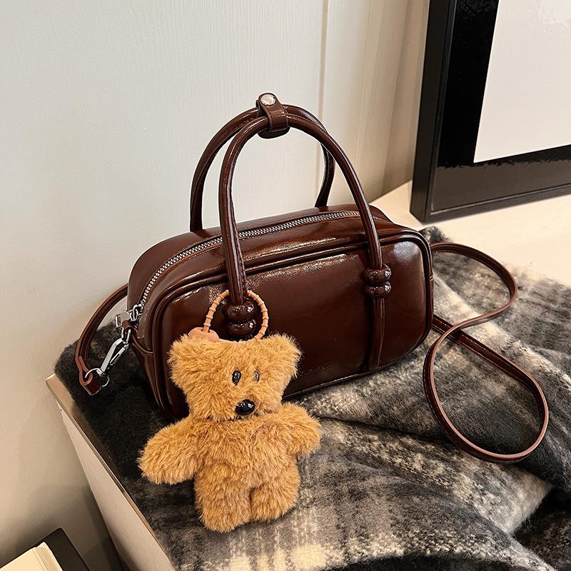 Retro Niche Portable Bowling Bag Women's 2025 New Korean Version Simple and Versatile PU Solid Color Shoulder Messenger Bag