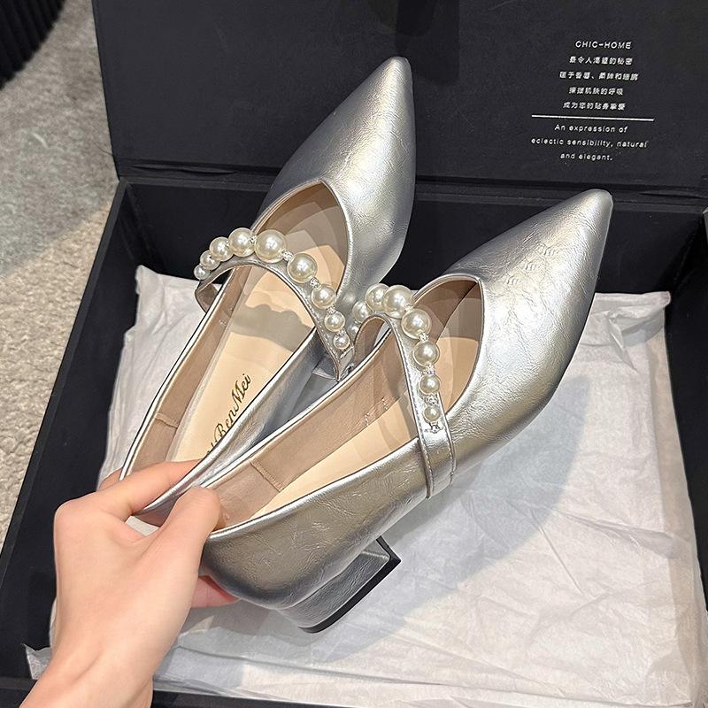 Square heel pointed Mary Jane shoes women's shoes spring 2025 new shallow mouth French pearl word with temperament single shoes