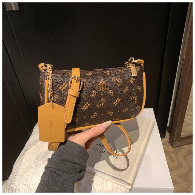 New original cartoon bear leather zipper convenient shoulder bag travel three-dimensional handbag