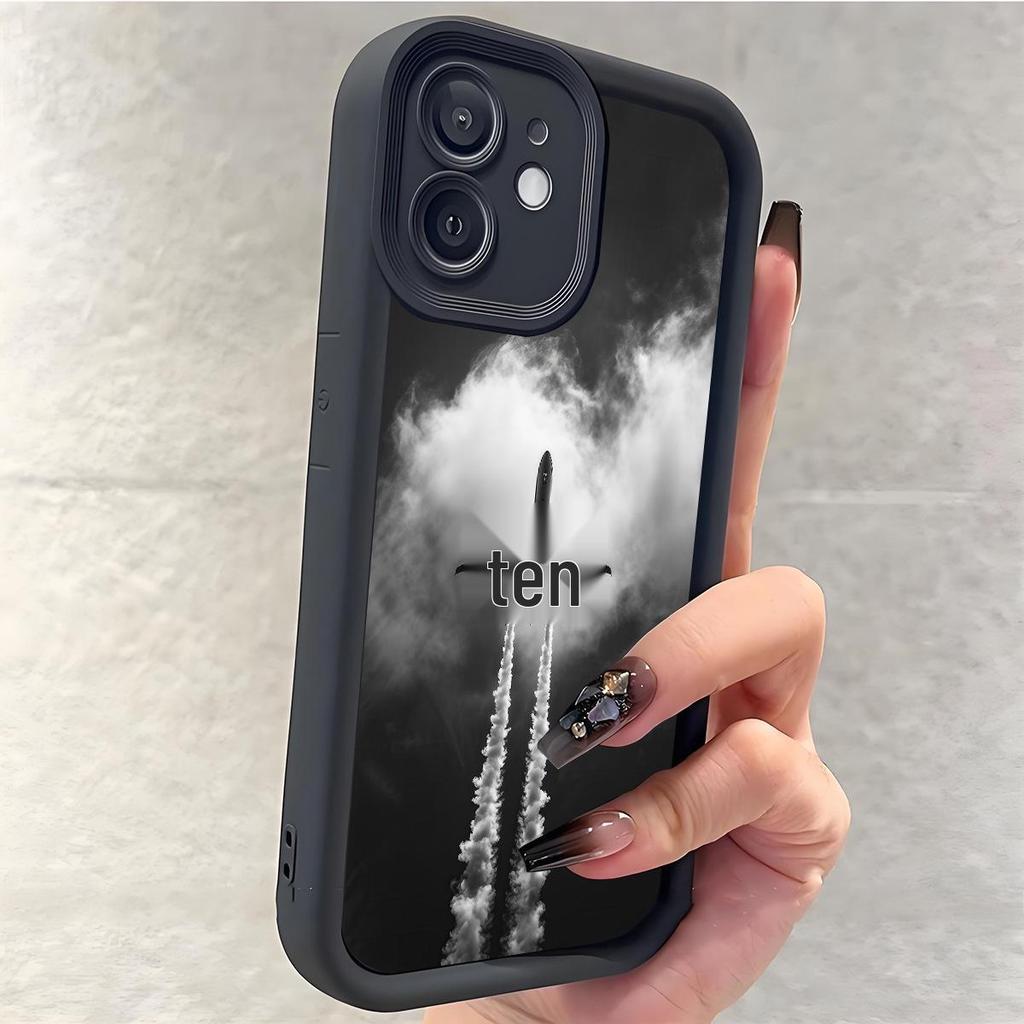 Black Groove iPhone 14/15/16/17 Pro Max Case