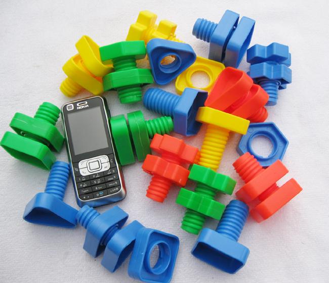 Educational Screw-In Building Blocks Set for Kindergarten: Colorful, Interlocking Toys for Creative, Hands-On Learning
