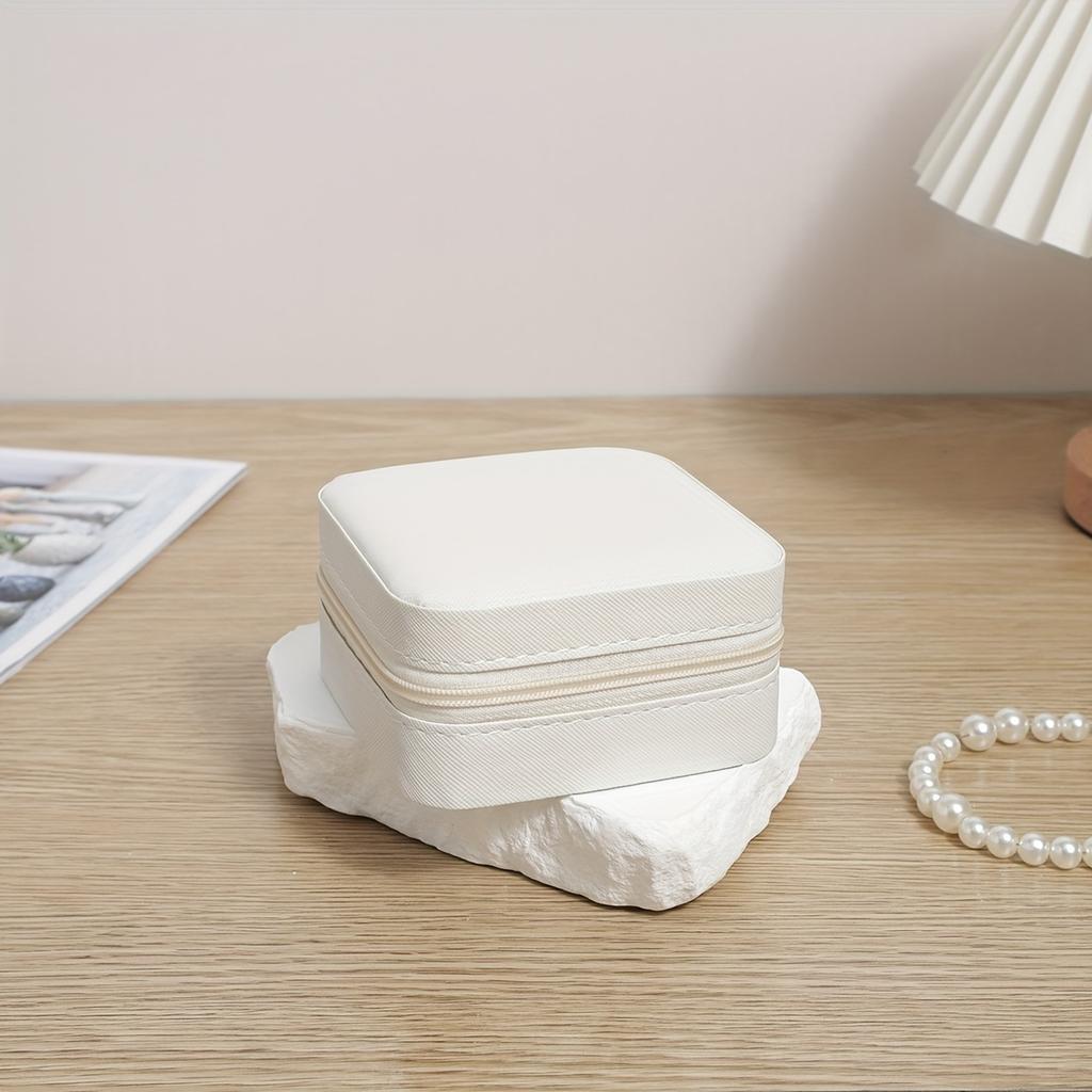 1pc Mini Portable Jewelry Box, Jewelry Box, Travel Jewelry Storage Box for Earrings, Rings, Necklaces, Bracelets with Zipper