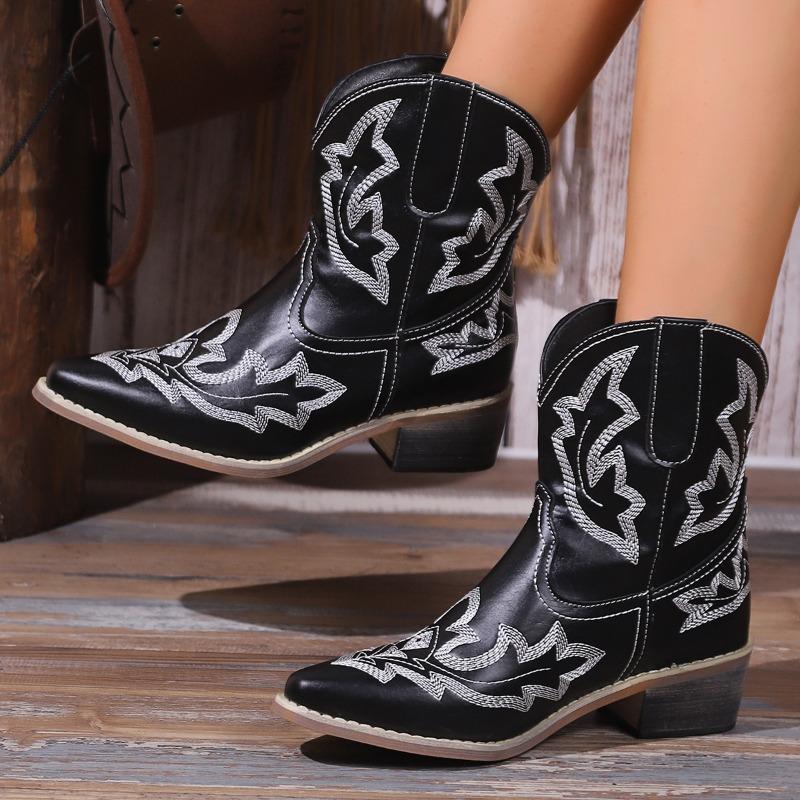 Autumn and winter new pointed-toed embroidered short boots mid-heel knight boots omn's oots women's leather boots