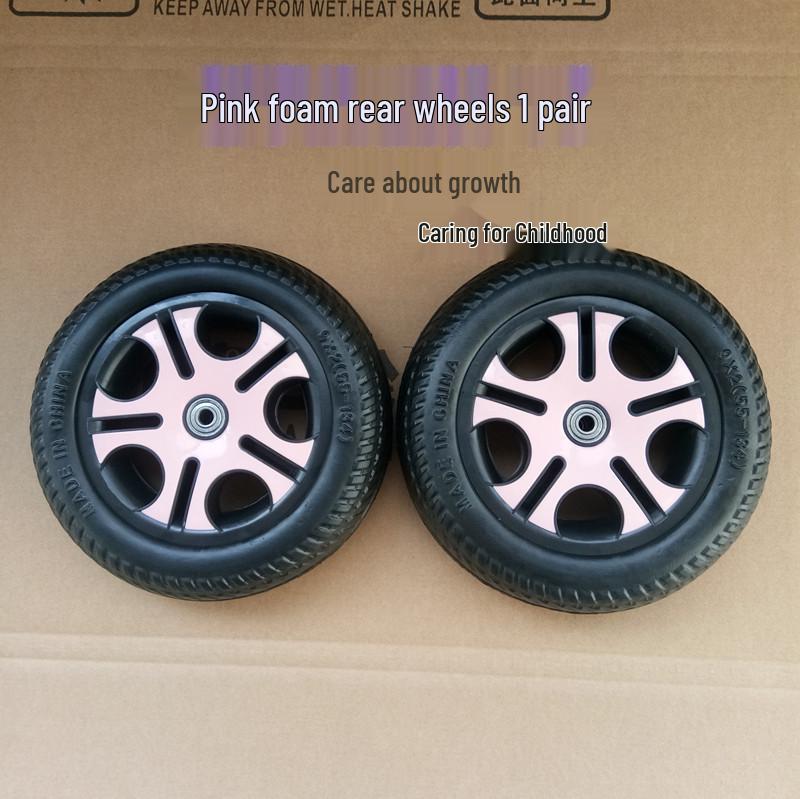 Kinderdreirad mit Schaumstoff- und Vollgummi-Verschleißfesten Rädern.