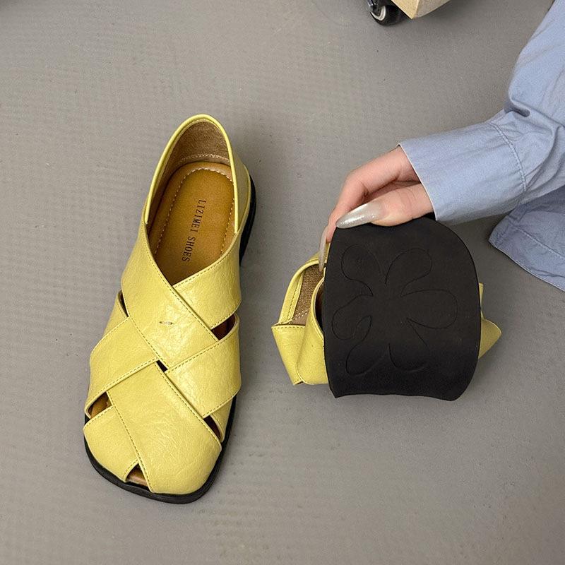 Literature and art Fansen flat-soled sandals women's soft leather back bag heel Roman shoes 2025 summer new soft-soled women's sandals