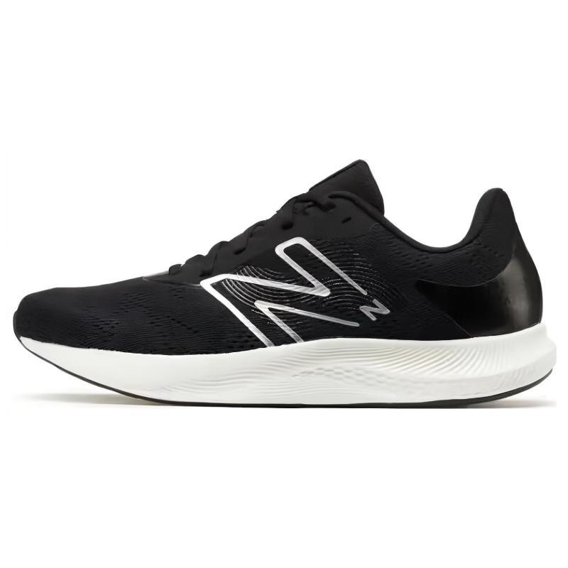 

New Balance Кроссовки для бега Fresh Foam Evoz V2 Черно-белые MPRORLK2 41.5 чёрный