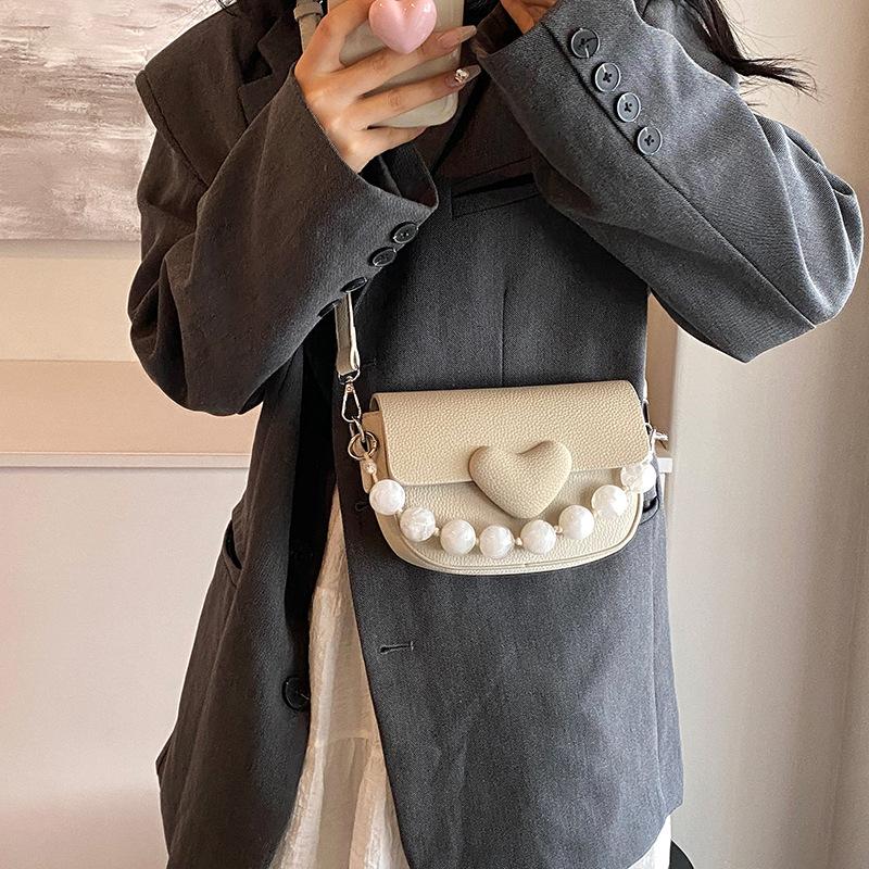 Sweet Peach Heart Small Bag Women's 2025 New Summer Beaded Texture Candy Color Shoulder Messenger Bag Saddle Bag