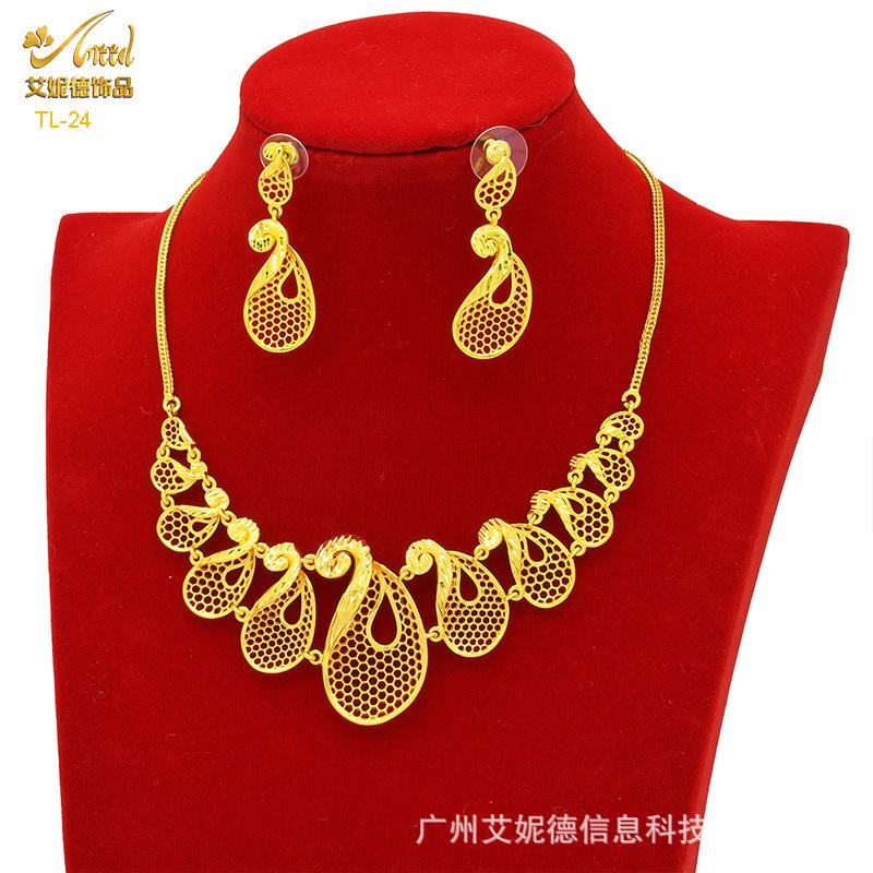 2026 Flower Necklace Earrings Set Dubai India Nigeria Gold Plated Ladies Wedding Jewelry