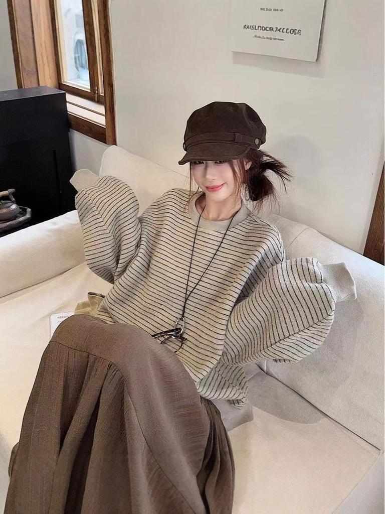 Women's 2025 Autumn Retro Striped Crew Neck Sweatshirt – Korean Style Loose Fit Trend