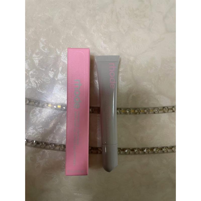 

Чехол для телефона Rhode Hailey с уходом для губ - Помада, Блеск для губ и Оттеночный бальзам