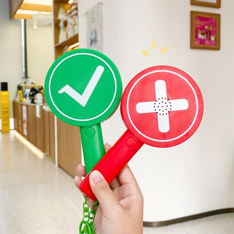 Creative Sound-Emitting Double-Sided Right/Wrong Button Keychain