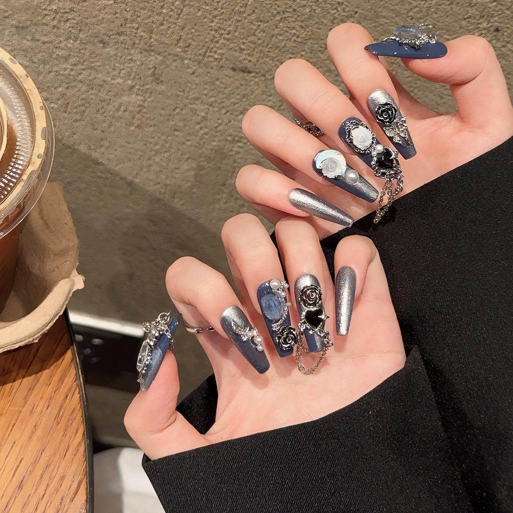 Handmade Luxury Press on Nails Long Coffin French Tip Sparkly Fake Nails With 3D Rhinestones Designs Acrylic Nails Reusable Stick on Nail for Women