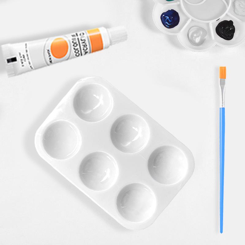 Biała 6-dołkowa prostokątna paleta plastikowa do farb gwaszowych i akwarelowych dla dzieci