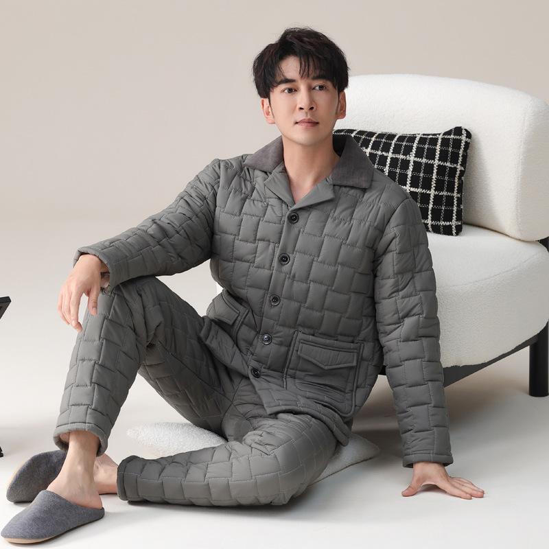 

Пижама мужская зимняя коралловый флис утолщенный флис трехслойная стеганая куртка осень и зима теплая стеганая домашняя одежда 3XL