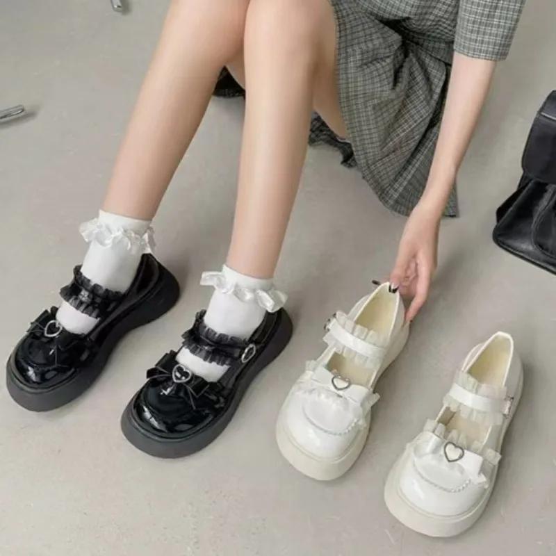 Sweet Heart-Shaped Buckle Lolita Shoes Women Patent Leather Platform Mary Janes Woman Metal Decoration Chunky Heels Pumps