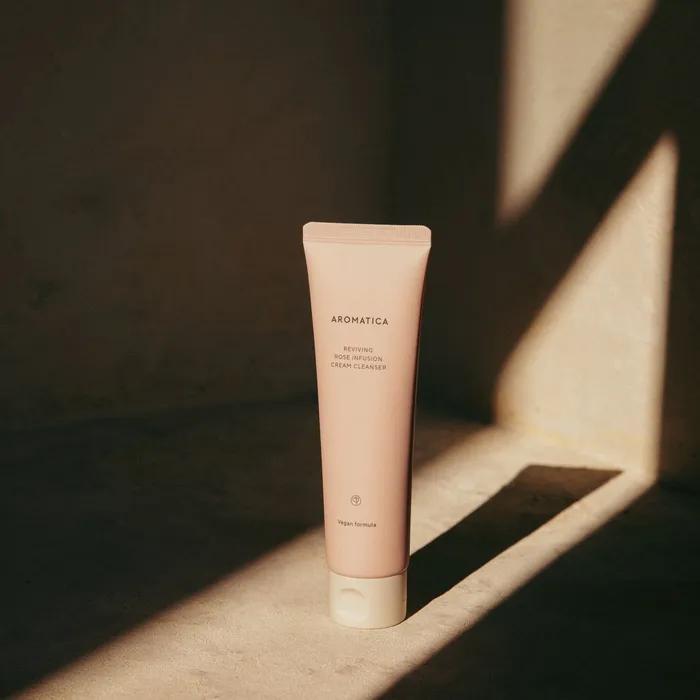 (Skin Barrier Care) Reviving Rose Cream Cleanser 145G
