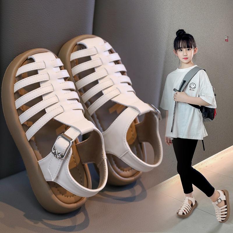Kinderschuhe, Mädchen-Prinzessinnen-Sandalen, koreanischer Stil, geschlossene Zehenpartie, weiche Sohle, römische Strandschuhe für kleine Mädchen, rutschfeste Sportsandalen.